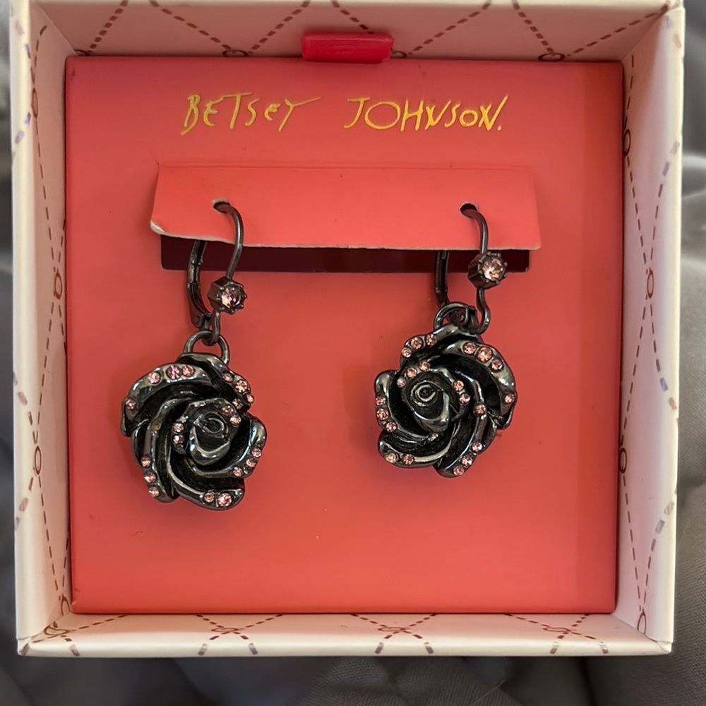 Betsey Johnson Black Gothic Rose Earrings NWT